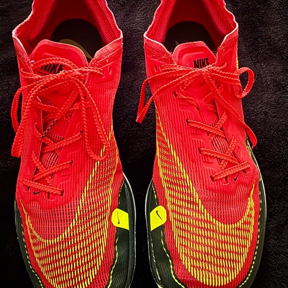 Men’s Nike Vaporfly Next% 2 sz 11.5 - Picture 1 of 8